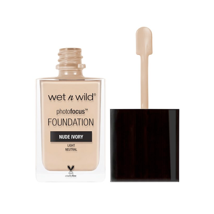 Fond de teint + correcteur PhotoFocus ™ Nude Ivory E363P Wet N Wild® Fond de teint + correcteur PhotoFocus ™ Nude Ivory E363P Wet N Wild®