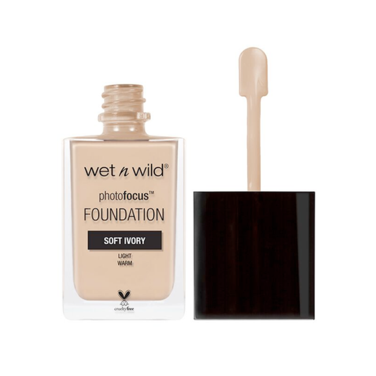Fond de teint + correcteur PhotoFocus ™ Soft Ivory E362P Wet N Wild®