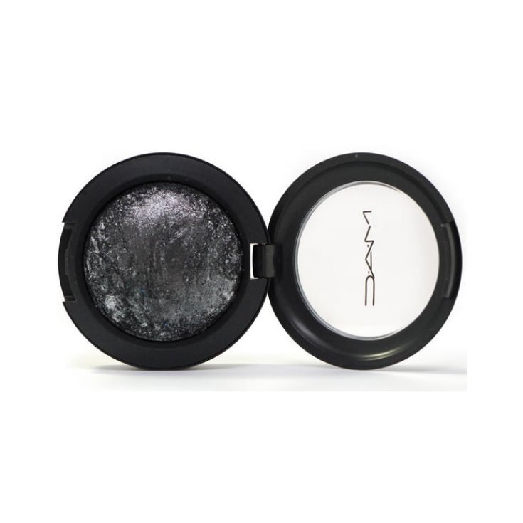 Mac Mineralize Fard à Paupières Cendrillon Noir 2g